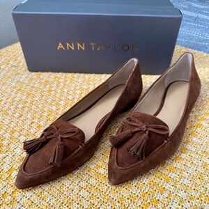 Ann Taylor Ada Tassel Flat 7.5